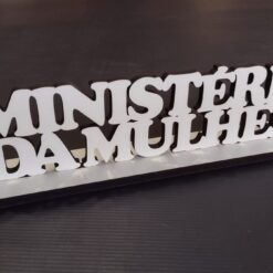 Ministério da Mulher de mesa branco