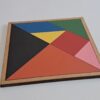 Tangram em MDF com base quadrada – quebra-cabeça educativo que estimula lógica, criatividade e coordenação motora de forma divertida e pedagógica. Jogo dos 4Ts - quebra-cabeça educativo em MDF